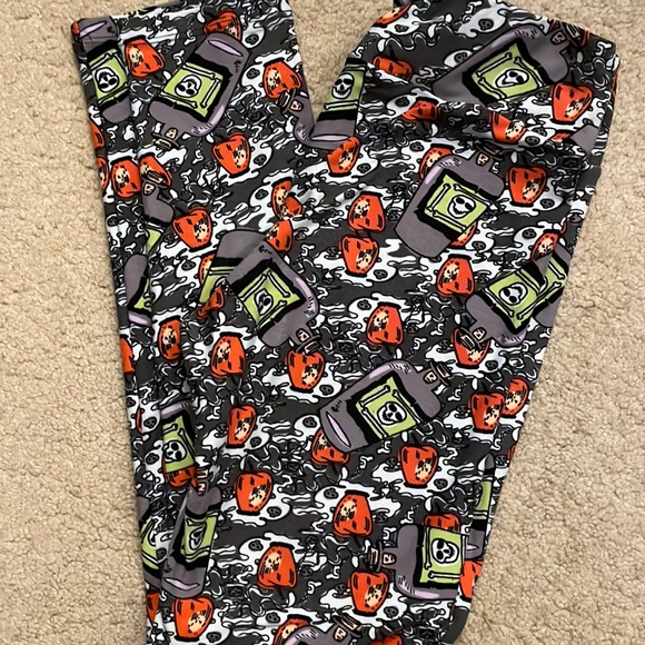 Vintage LuLaRoe Halloween potion leggings shades of grey - Picture 1 of 4